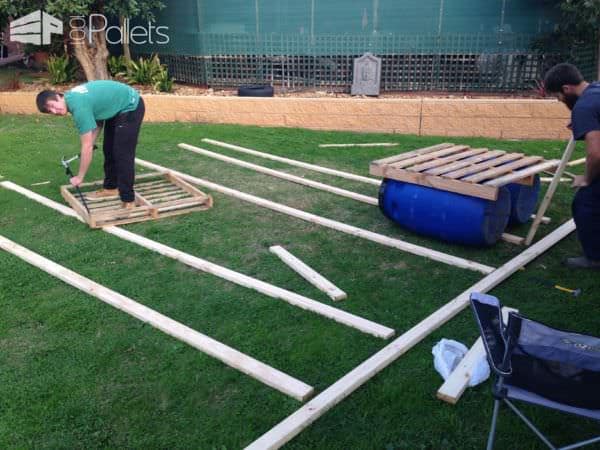 Diy: Portable Pontoon Using Old Pallets and Old Blue Drums Pallet Floors & Decks Pallet Sheds, Cabins, Huts & Playhouses Diy: Portable Pontoon Using Old Pallets and Old Blue Drums Pallet Floors & Decks Pallet Sheds, Cabins, Huts & Playhouses
