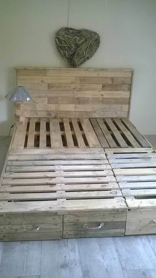 Pallet Bedroom Suite / Chambre En Palette Pallet Beds, Pallet Headboards & Frames Pallet Desks & Pallet Tables Pallet Lamps & Lights Pallet Bedroom Suite / Chambre En Palette Pallet Beds, Pallet Headboards & Frames Pallet Desks & Pallet Tables Pallet Lamps & Lights