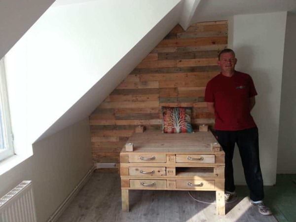 Pallet Bedroom Suite / Chambre En Palette Pallet Beds, Pallet Headboards & Frames Pallet Desks & Pallet Tables Pallet Lamps & Lights Pallet Bedroom Suite / Chambre En Palette Pallet Beds, Pallet Headboards & Frames Pallet Desks & Pallet Tables Pallet Lamps & Lights
