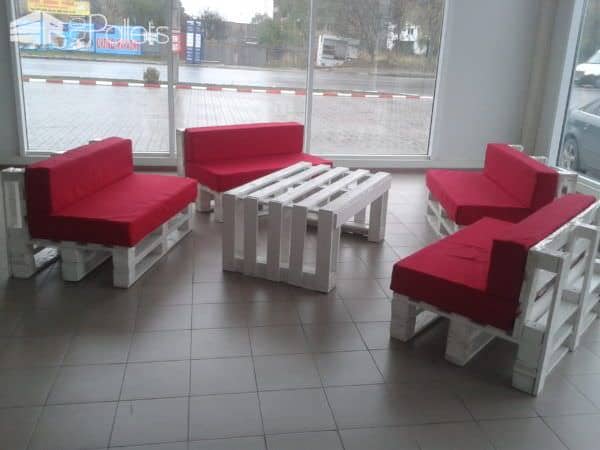 Pallet Lobby Furniture Pallet Furniture Pallet Store, Bar & Restaurant Decorations Pallet Lobby Furniture Pallet Furniture Pallet Store, Bar & Restaurant Decorations