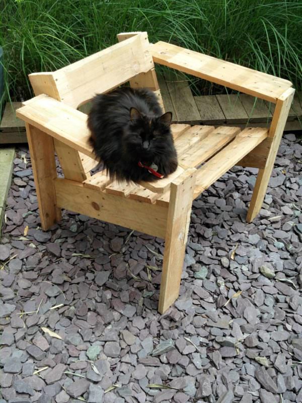 Pallet “Wassily” Chair Pallet Benches, Pallet Chairs & Stools Pallet “Wassily” Chair Pallet Benches, Pallet Chairs & Stools