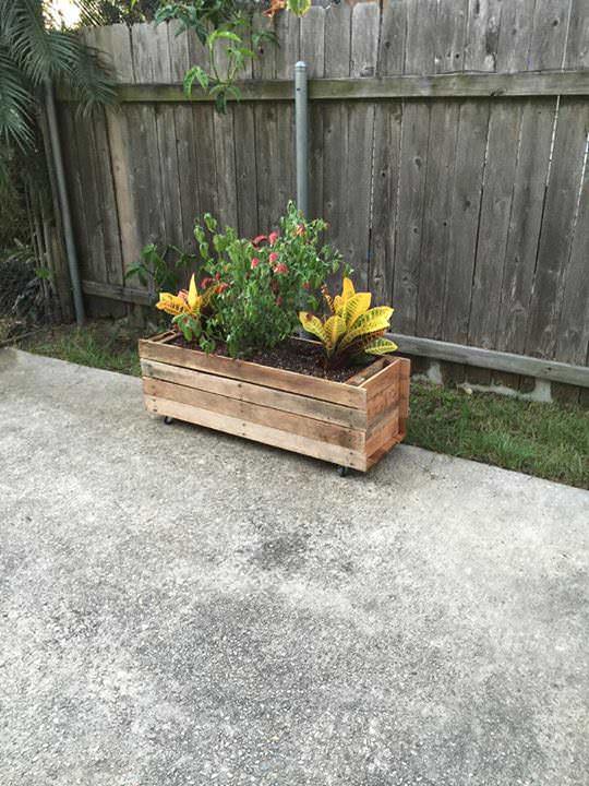 Rolling Pallet Planter Pallet Planters & Compost Bins Rolling Pallet Planter Pallet Planters & Compost Bins