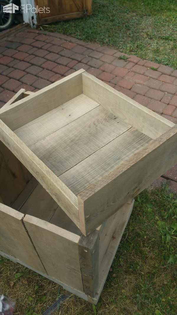 Rustic Pallet Hardwood Nightstand Pallet Desks & Pallet Tables Rustic Pallet Hardwood Nightstand Pallet Desks & Pallet Tables