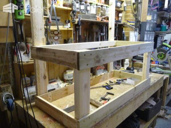 3-bowl Pallet Mud Kitchen with Removeable Blackboard Fun Pallet Crafts for Kids Pallet Desks & Pallet Tables 3-bowl Pallet Mud Kitchen with Removeable Blackboard Fun Pallet Crafts for Kids Pallet Desks & Pallet Tables