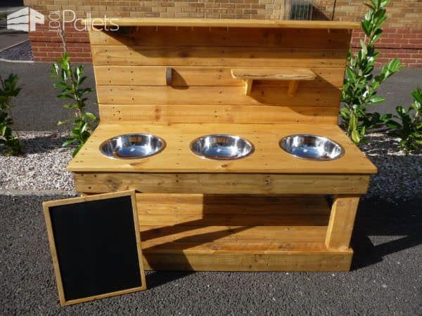 3-bowl Pallet Mud Kitchen with Removeable Blackboard Fun Pallet Crafts for Kids Pallet Desks & Pallet Tables 3-bowl Pallet Mud Kitchen with Removeable Blackboard Fun Pallet Crafts for Kids Pallet Desks & Pallet Tables