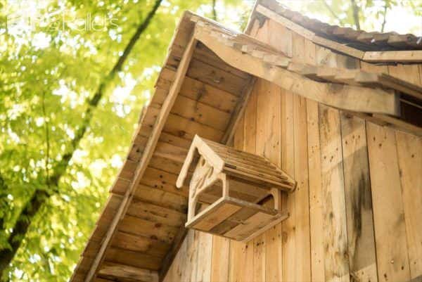 Amazing Pallet Cabin in The Woods Pallet Sheds, Cabins, Huts & Playhouses Amazing Pallet Cabin in The Woods Pallet Sheds, Cabins, Huts & Playhouses