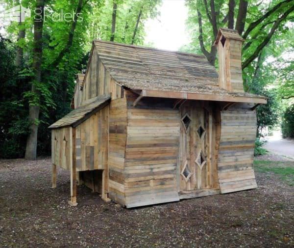 Amazing Pallet Cabin in The Woods Pallet Sheds, Cabins, Huts & Playhouses Amazing Pallet Cabin in The Woods Pallet Sheds, Cabins, Huts & Playhouses
