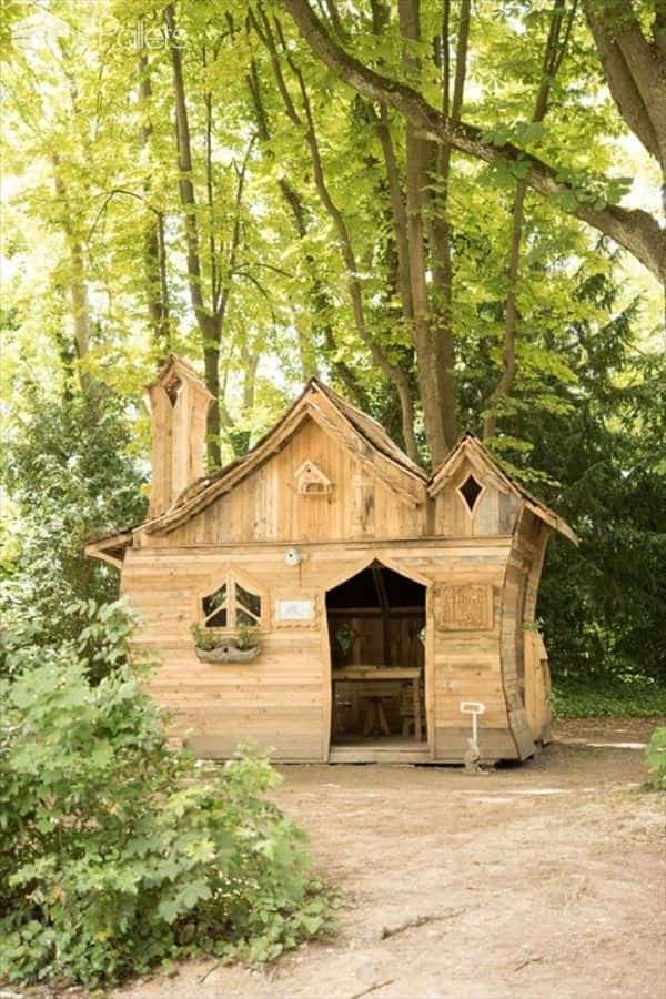Amazing Pallet Cabin in The Woods Pallet Sheds, Cabins, Huts & Playhouses Amazing Pallet Cabin in The Woods Pallet Sheds, Cabins, Huts & Playhouses