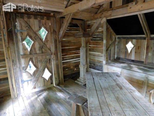 Amazing Pallet Cabin in The Woods Pallet Sheds, Cabins, Huts & Playhouses Amazing Pallet Cabin in The Woods Pallet Sheds, Cabins, Huts & Playhouses