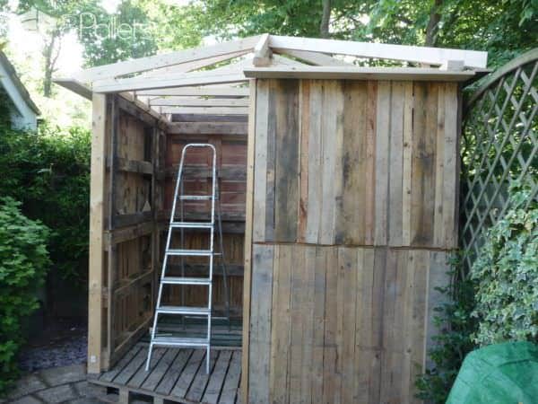 Amazing Pallet Summer Cottage Pallet Sheds, Cabins, Huts & Playhouses Amazing Pallet Summer Cottage Pallet Sheds, Cabins, Huts & Playhouses