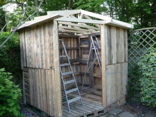 Amazing Pallet Summer Cottage Pallet Sheds, Cabins, Huts & Playhouses Amazing Pallet Summer Cottage Pallet Sheds, Cabins, Huts & Playhouses