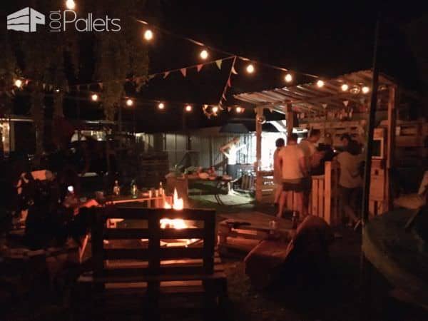 Backyard Pallet Bar Lounge Set Lounges & Garden Sets Pallet Bars Backyard Pallet Bar Lounge Set Lounges & Garden Sets Pallet Bars