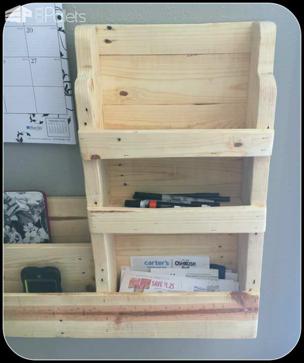 Family Pallet Command Center Pallet Home Accessories Pallet Shelves & Pallet Coat Hangers Family Pallet Command Center Pallet Home Accessories Pallet Shelves & Pallet Coat Hangers