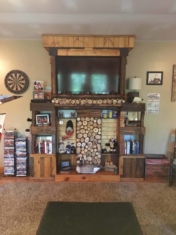 Pallet and Log Entertainment Center Pallet Bookcases & Bookshelves Pallet TV Stands & Racks Pallet Wall Decor & Pallet Painting Pallet and Log Entertainment Center Pallet Bookcases & Bookshelves Pallet TV Stands & Racks Pallet Wall Decor & Pallet Painting