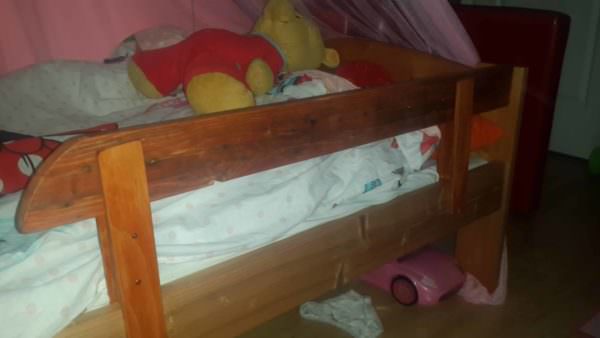 Pallet Bed Railing Pallet Beds, Pallet Headboards & Frames Pallet Bed Railing Pallet Beds, Pallet Headboards & Frames