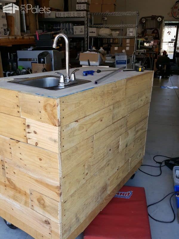 Pallet-clad Espresso Cart Pallet Bars Pallet-clad Espresso Cart Pallet Bars