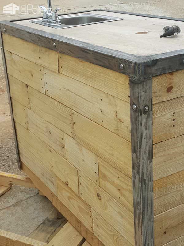 Pallet-clad Espresso Cart Pallet Bars Pallet-clad Espresso Cart Pallet Bars
