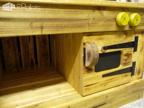 Pallet Educational Play Kitchens Fun Pallet Crafts for Kids Pallet Desks & Pallet Tables Pallet Educational Play Kitchens Fun Pallet Crafts for Kids Pallet Desks & Pallet Tables
