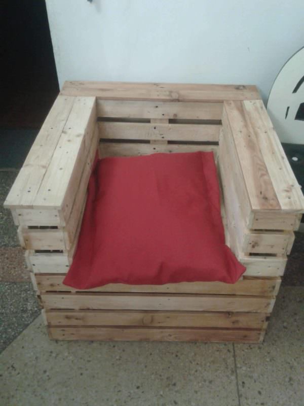 Pallet Gift Chair Pallet Benches, Pallet Chairs & Stools Pallet Gift Chair Pallet Benches, Pallet Chairs & Stools