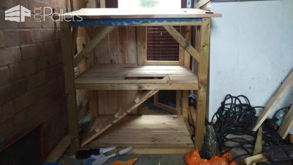 Pallet Rabbit Castle Hutch Animal Pallet Houses & Pallet Supplies Pallet Rabbit Castle Hutch Animal Pallet Houses & Pallet Supplies