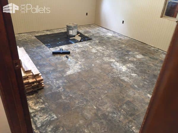 Pallet Wood Floors Two Ways Pallet Floors & Decks Pallet Wood Floors Two Ways Pallet Floors & Decks