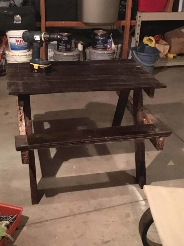 Petite Pallet Picnic Table Pallet Desks & Pallet Tables Petite Pallet Picnic Table Pallet Desks & Pallet Tables