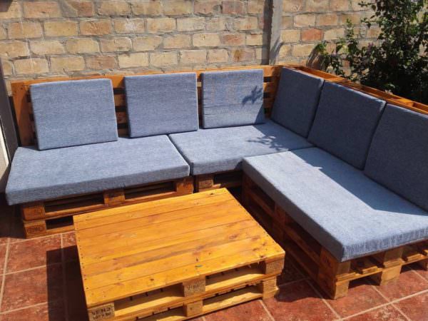 Angular Euro-pallet Patio Lounge Set Lounges & Garden Sets Angular Euro-pallet Patio Lounge Set Lounges & Garden Sets
