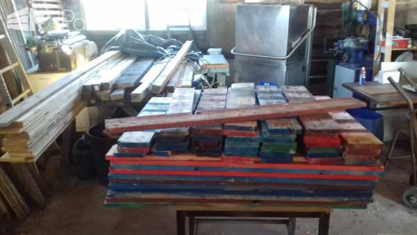 Country Garden Pallet Fence Has The Blues / Barrière En Palettes Pallet Fences Country Garden Pallet Fence Has The Blues / Barrière En Palettes Pallet Fences