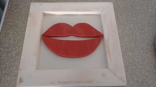 Framed Red Lips From Scrap Pallets Pallet Wall Decor & Pallet Painting Framed Red Lips From Scrap Pallets Pallet Wall Decor & Pallet Painting