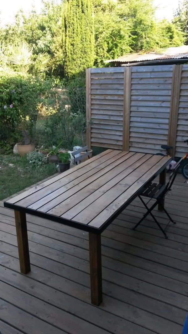 Iron Bed Frame Pallet Garden Table Pallet Desks & Pallet Tables Pallets in the Garden Iron Bed Frame Pallet Garden Table Pallet Desks & Pallet Tables Pallets in the Garden