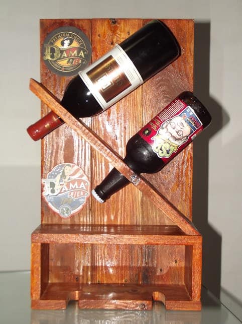 Simple Pallet Wine / Stemware Rack Pallet Bars Pallet Shelves & Pallet Coat Hangers Simple Pallet Wine / Stemware Rack Pallet Bars Pallet Shelves & Pallet Coat Hangers