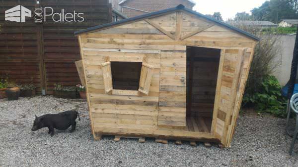 Zany-fun Pallet Playhouse / Maisonnette Pour Enfants Pallet Sheds, Cabins, Huts & Playhouses Zany-fun Pallet Playhouse / Maisonnette Pour Enfants Pallet Sheds, Cabins, Huts & Playhouses