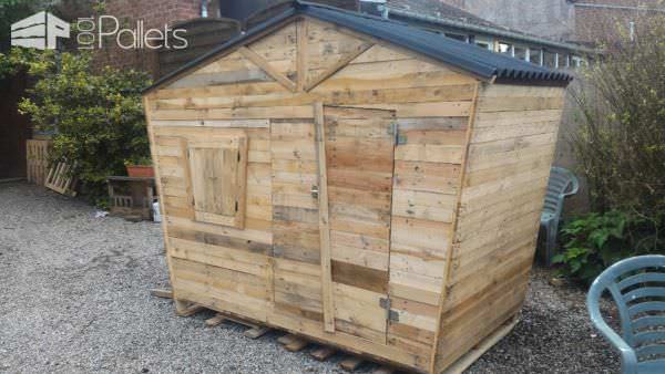 Zany-fun Pallet Playhouse / Maisonnette Pour Enfants Pallet Sheds, Cabins, Huts & Playhouses Zany-fun Pallet Playhouse / Maisonnette Pour Enfants Pallet Sheds, Cabins, Huts & Playhouses