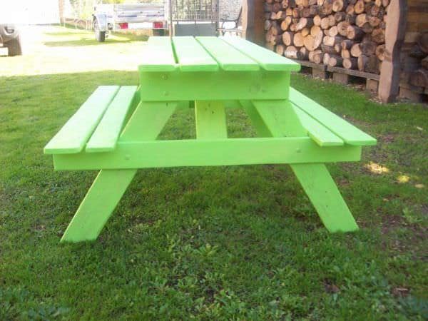 Adorable Children’s Pallet Picnic Table / Petite Table Avec Bancs En Palette Fun Pallet Crafts for Kids Pallet Desks & Pallet Tables Adorable Children’s Pallet Picnic Table / Petite Table Avec Bancs En Palette Fun Pallet Crafts for Kids Pallet Desks & Pallet Tables