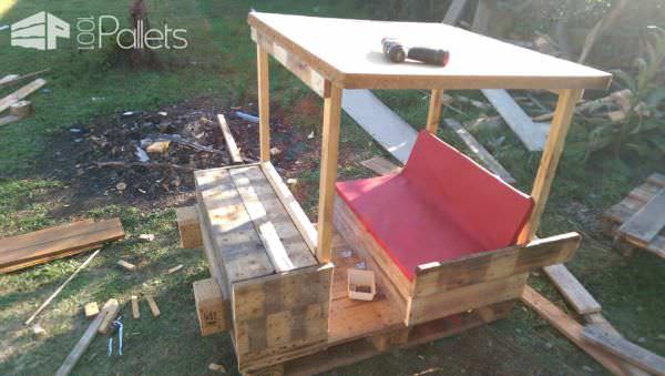 Adorable Pallet Kids Bouncy Car Pallet Sheds, Cabins, Huts & Playhouses Adorable Pallet Kids Bouncy Car Pallet Sheds, Cabins, Huts & Playhouses