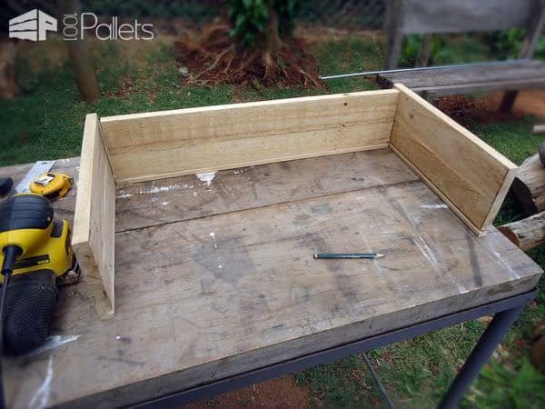 Attractive Pallet Shelving Unit Plus Bottom Drawer Pallet Cabinets & Wardrobes Attractive Pallet Shelving Unit Plus Bottom Drawer Pallet Cabinets & Wardrobes