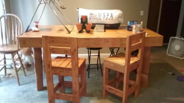 Big Beautiful Pallet Kitchen Table Set Pallet Desks & Pallet Tables Big Beautiful Pallet Kitchen Table Set Pallet Desks & Pallet Tables
