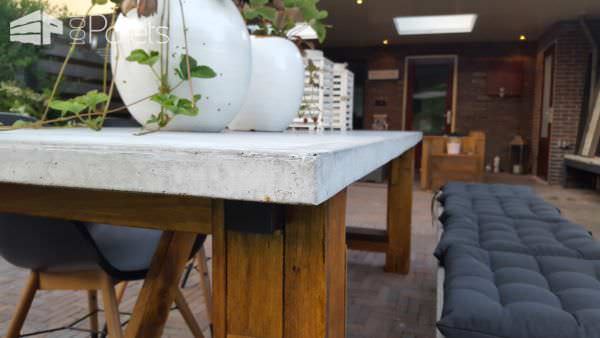 Concrete-topped Outdoor Pallet Table Set Pallet Benches, Pallet Chairs & Stools Pallet Desks & Pallet Tables Concrete-topped Outdoor Pallet Table Set Pallet Benches, Pallet Chairs & Stools Pallet Desks & Pallet Tables