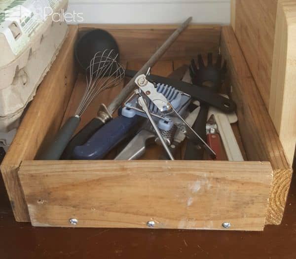 Creatively Improvised Pallet Camp Kitchen Tidy Pallet Boxes & Chests Creatively Improvised Pallet Camp Kitchen Tidy Pallet Boxes & Chests