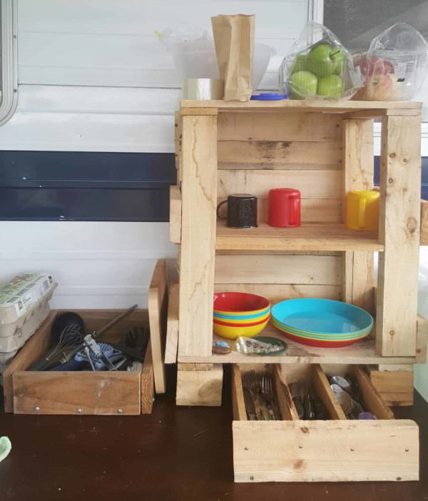 Creatively Improvised Pallet Camp Kitchen Tidy Pallet Boxes & Chests Creatively Improvised Pallet Camp Kitchen Tidy Pallet Boxes & Chests