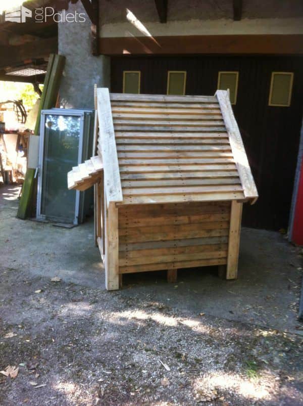 Delightful Pallet Doghouse / Cabane Pour Notre Chienne Tout En Palettes Animal Pallet Houses & Pallet Supplies Delightful Pallet Doghouse / Cabane Pour Notre Chienne Tout En Palettes Animal Pallet Houses & Pallet Supplies