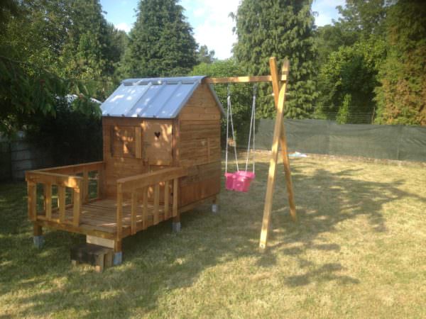 Dutch Door Pallet Playhouse Fun Pallet Crafts for Kids Pallet Sheds, Cabins, Huts & Playhouses Dutch Door Pallet Playhouse Fun Pallet Crafts for Kids Pallet Sheds, Cabins, Huts & Playhouses