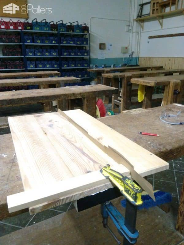 Easy Fit Collapsible Pallet Art Table Pallet Desks & Pallet Tables Easy Fit Collapsible Pallet Art Table Pallet Desks & Pallet Tables