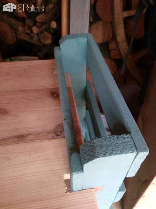 Easy Fit Collapsible Pallet Art Table Pallet Desks & Pallet Tables Easy Fit Collapsible Pallet Art Table Pallet Desks & Pallet Tables