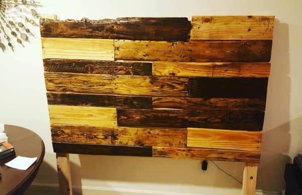 Live Edge Rustic Pallet Headboard Pallet Beds, Pallet Headboards & Frames Live Edge Rustic Pallet Headboard Pallet Beds, Pallet Headboards & Frames
