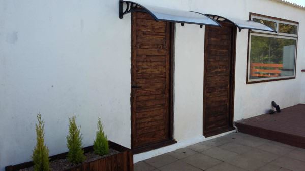 Pallet Door Set Surrounding Matching Planter Box Pallet Planters & Compost Bins Pallet Walls & Pallet Doors Pallet Door Set Surrounding Matching Planter Box Pallet Planters & Compost Bins Pallet Walls & Pallet Doors