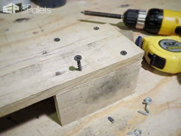 Party Ready Pallet Bottle Cap Catcher Pallet Home Accessories Party Ready Pallet Bottle Cap Catcher Pallet Home Accessories