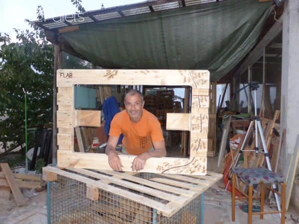 Pyrography-patterned Pallet Television Frame Pallet TV Stands & Racks Pyrography-patterned Pallet Television Frame Pallet TV Stands & Racks