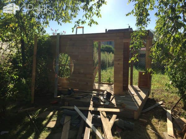 Round-window Kid’s Pallet Playhouse Pallet Sheds, Cabins, Huts & Playhouses Round-window Kid’s Pallet Playhouse Pallet Sheds, Cabins, Huts & Playhouses