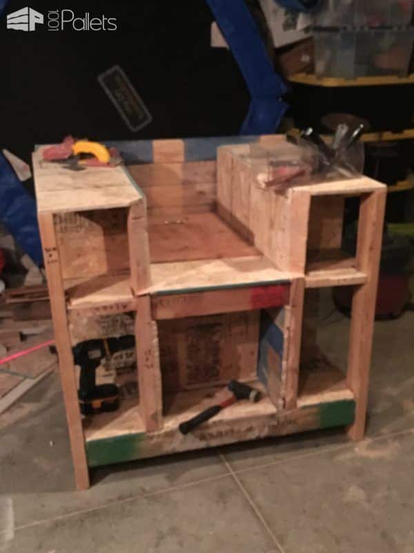 Storage Compartment Pallet Bookcase Lincoln Chair Pallet Benches, Pallet Chairs & Stools Pallet Bookcases & Bookshelves Storage Compartment Pallet Bookcase Lincoln Chair Pallet Benches, Pallet Chairs & Stools Pallet Bookcases & Bookshelves